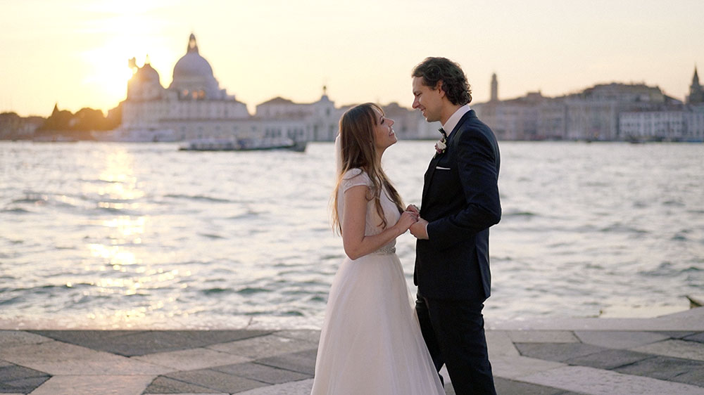destination wedding in venice italy palazzo zanobio miracoli salute san giorgio videographer