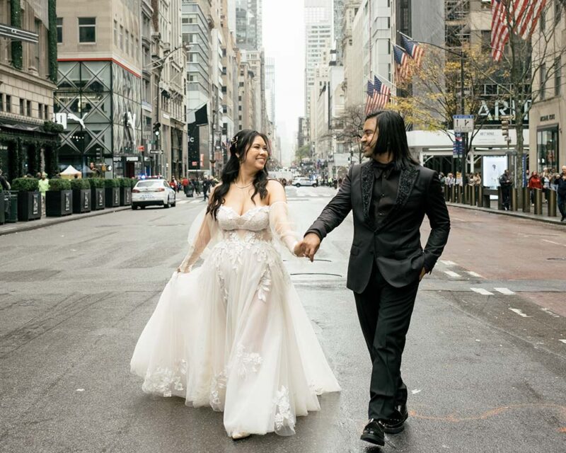 wedding in new york manhattan 5th avenue bride groom videographer