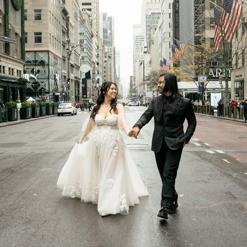 wedding in new york manhattan 5th avenue bride groom videographer